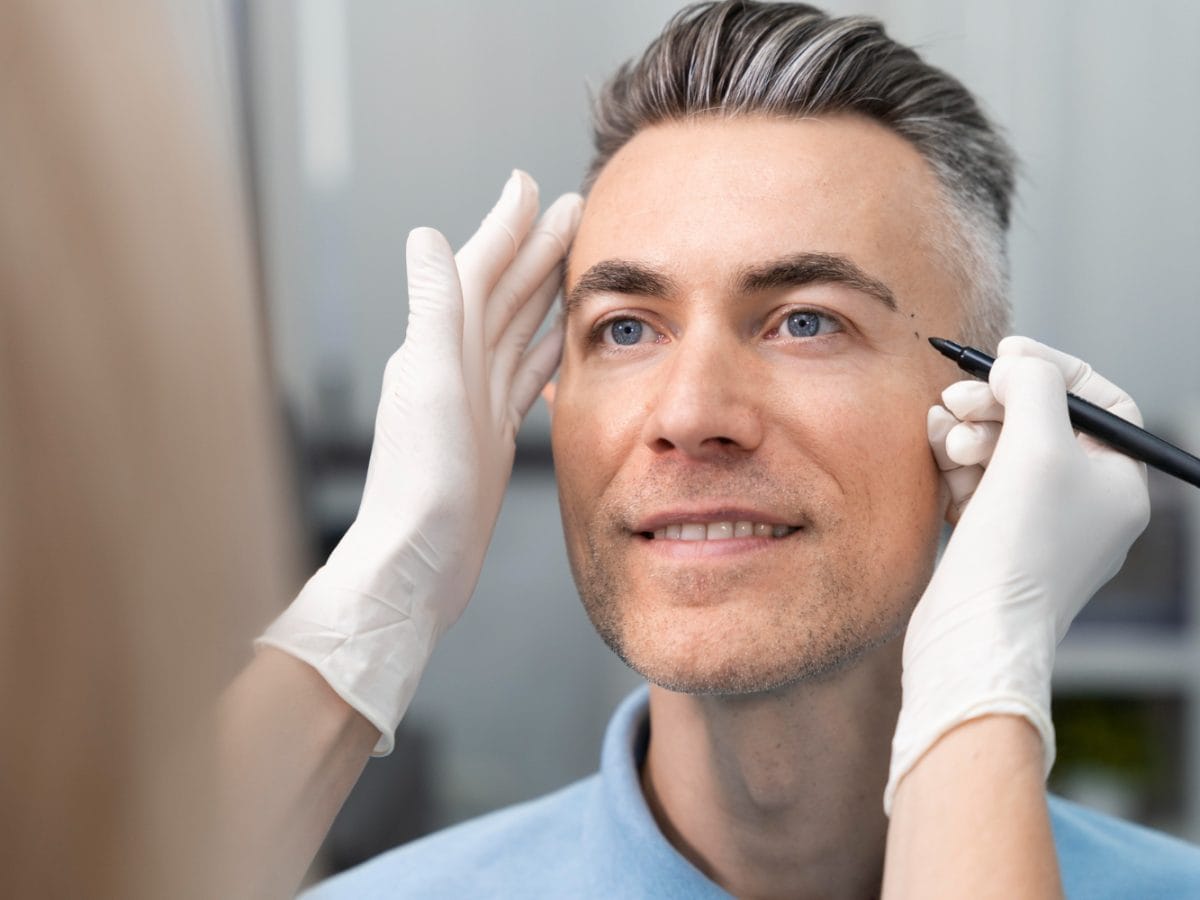 hombre-cirugia-estetica-1200x900